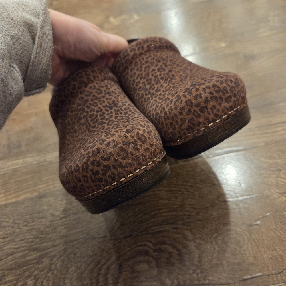 Dansko Animal Print Clogs - Size 40 - Picture 7 of 7